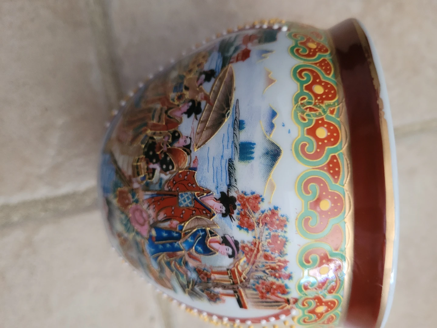 Vintage Porcelain Vase - Asian Scenic Design