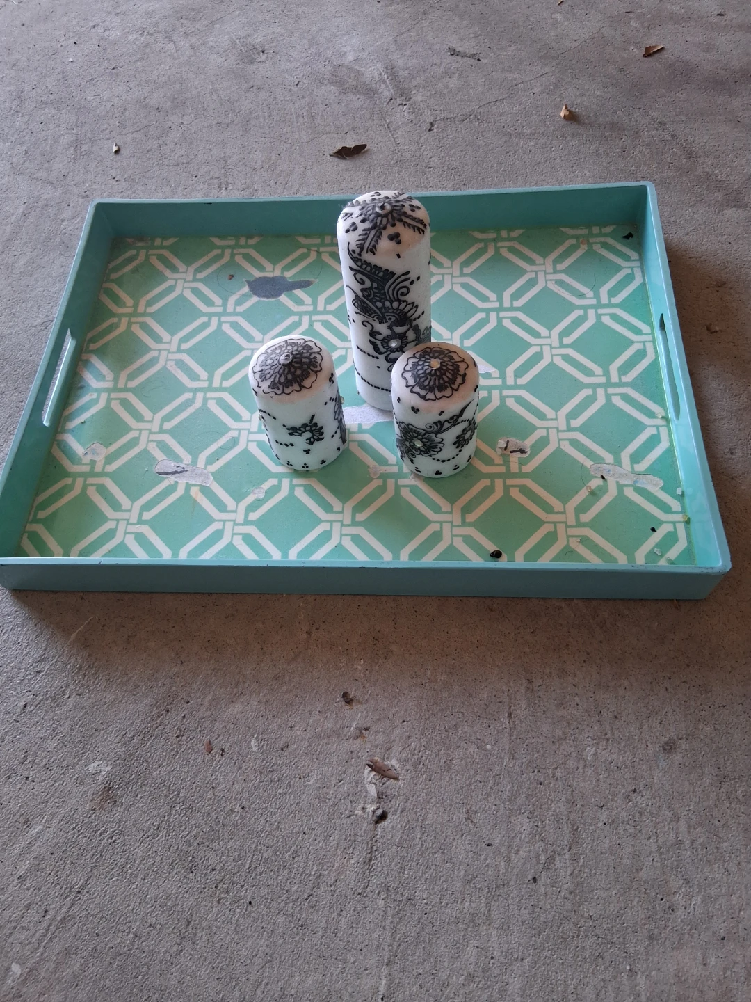 Decorative Tray with 3 Pillar Candles