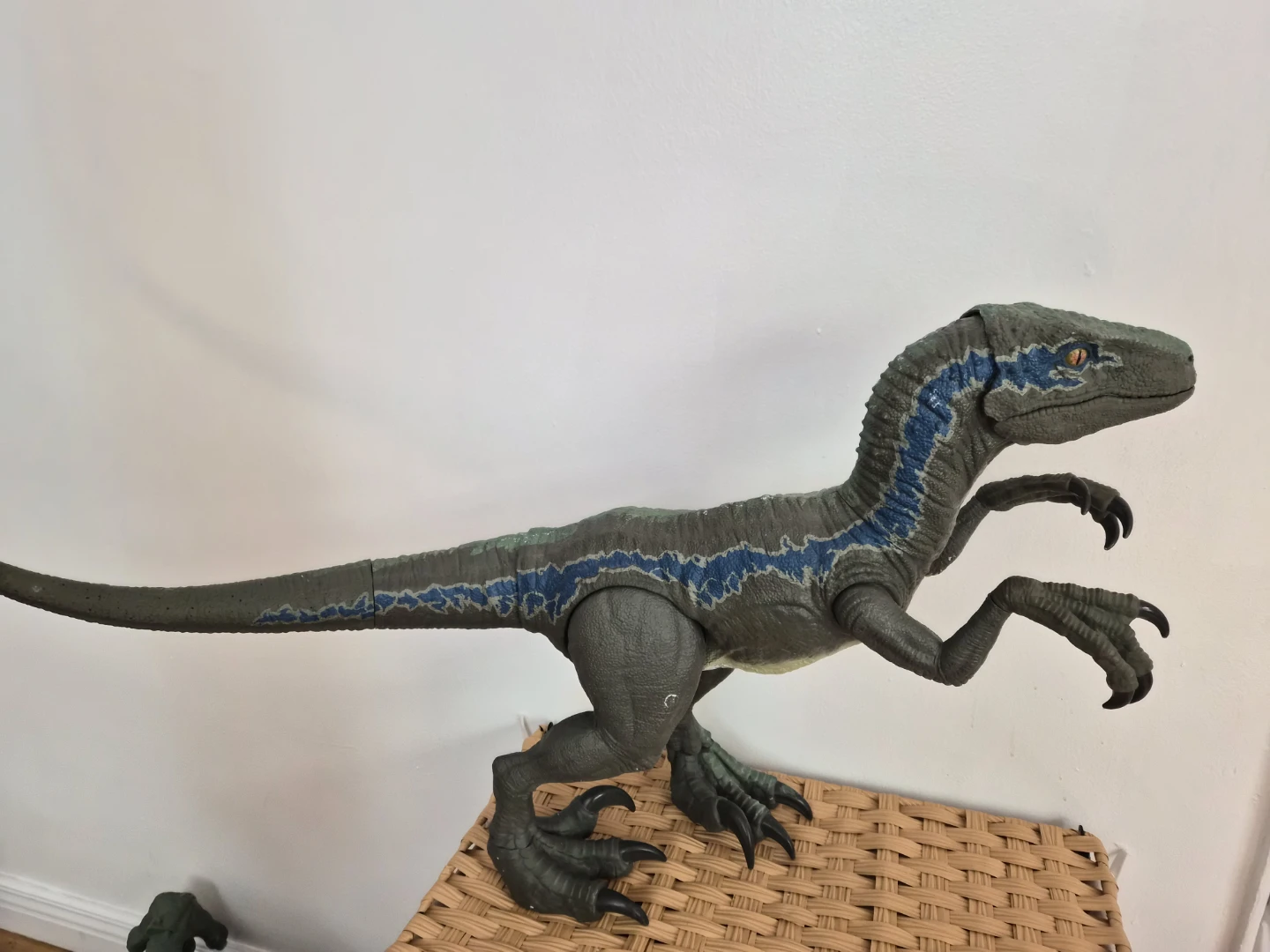 Jurassic World Blue Velociraptor Figure