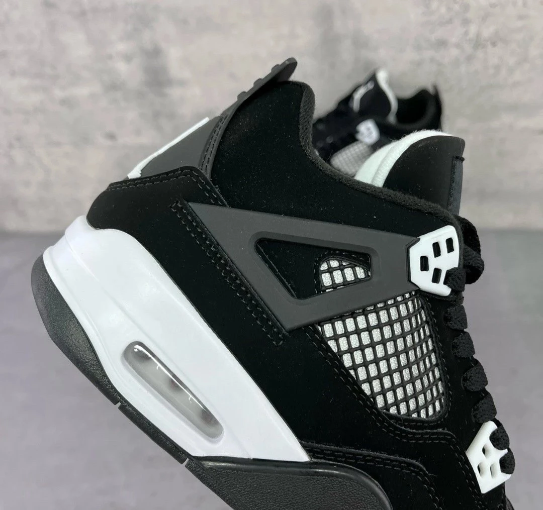 Air Jordan 4 Retro - photo 3