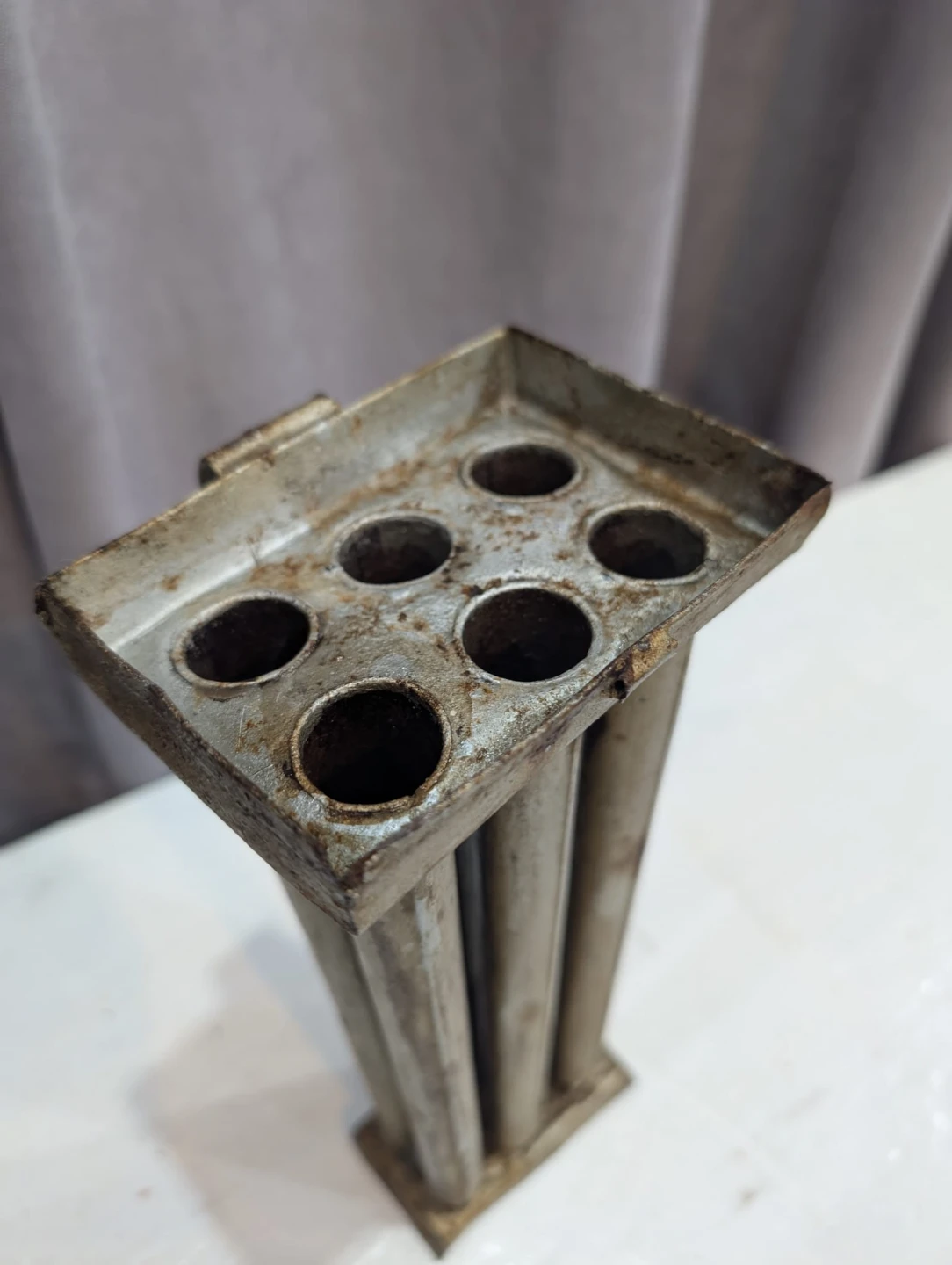 Vintage 6-Cavity Candle Mold - photo 4
