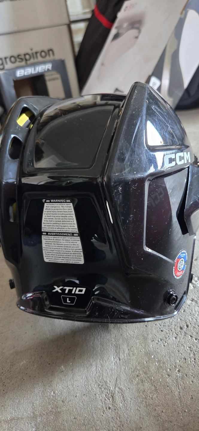 CCM XT10 Hockey Helmet - Size L - photo 3