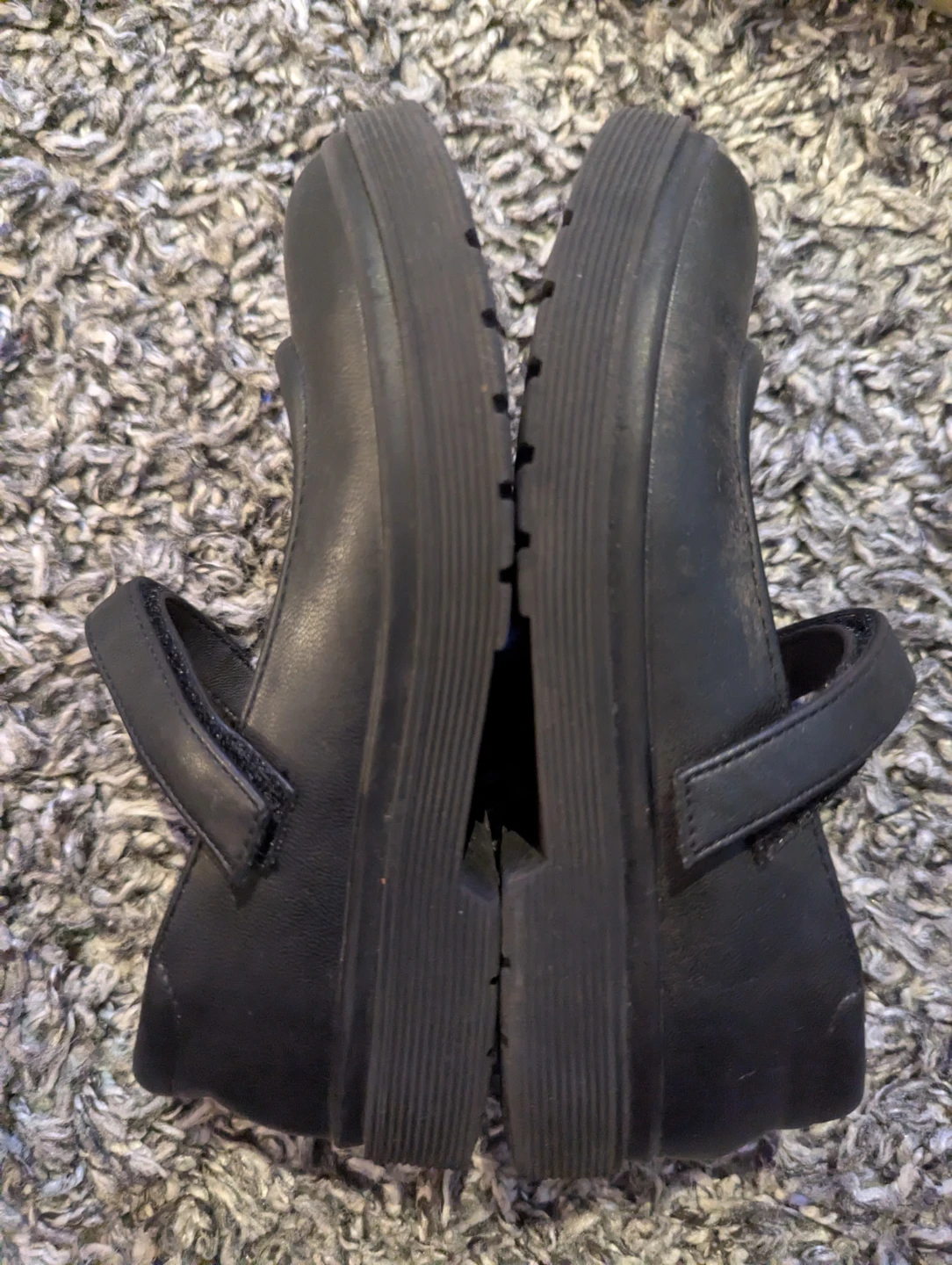 The Children's Place Black Mary Jane Shoes Size 13 - photo 3