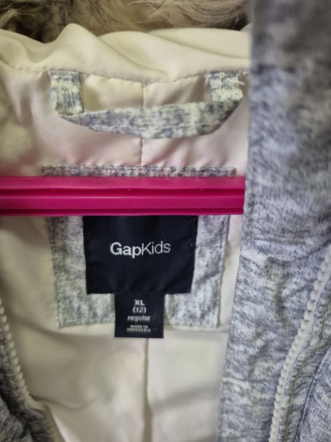 GapKids Puffer Vest XL (12) Grey. - photo 3