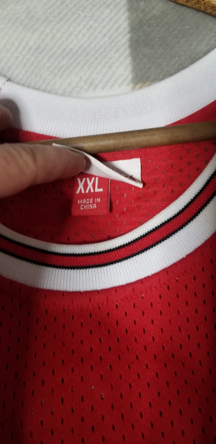 Michael Jordan Chicago Bulls Basketball Jersey XXL - photo 2