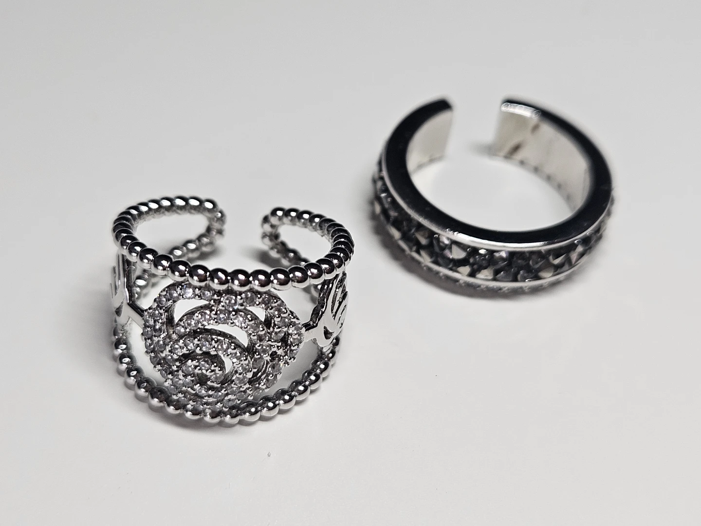 Pretty Adjustable Rings - photo 3