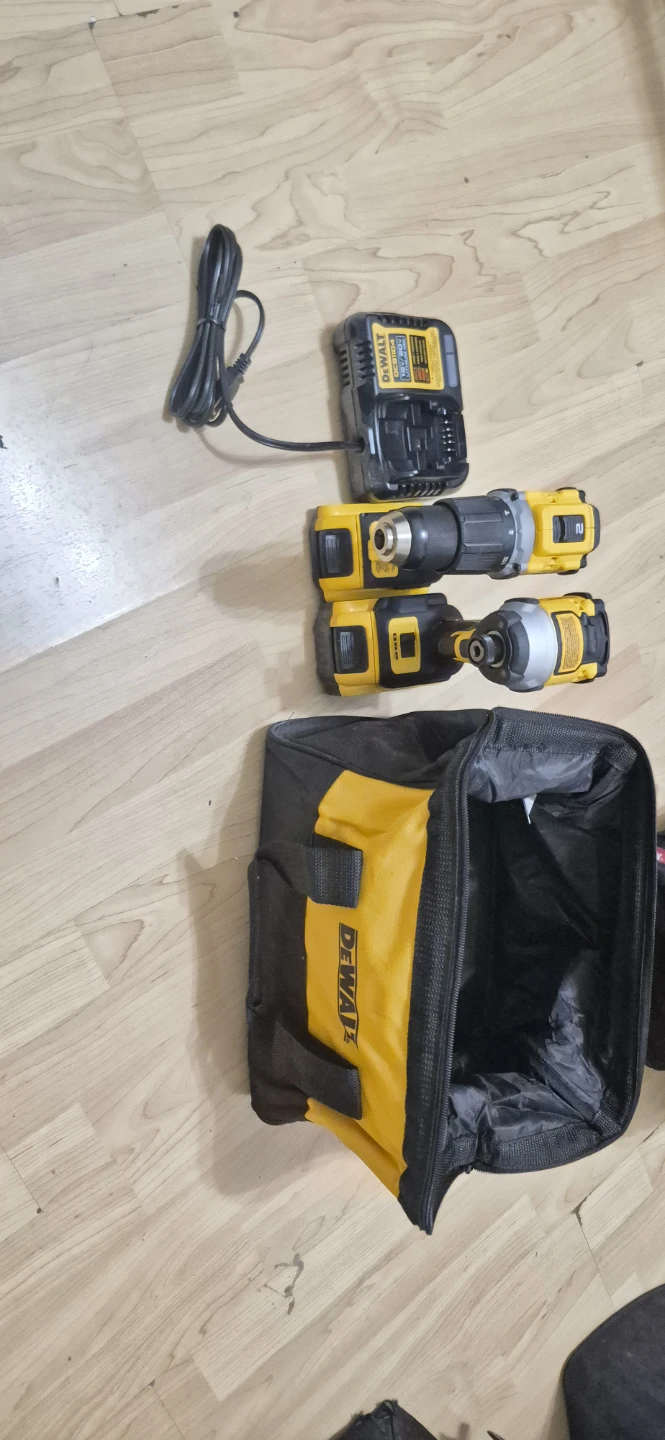 DEWALT ATOMIC 20V MAX Brushless Cordless 2-Tool Combo Kit - photo 4