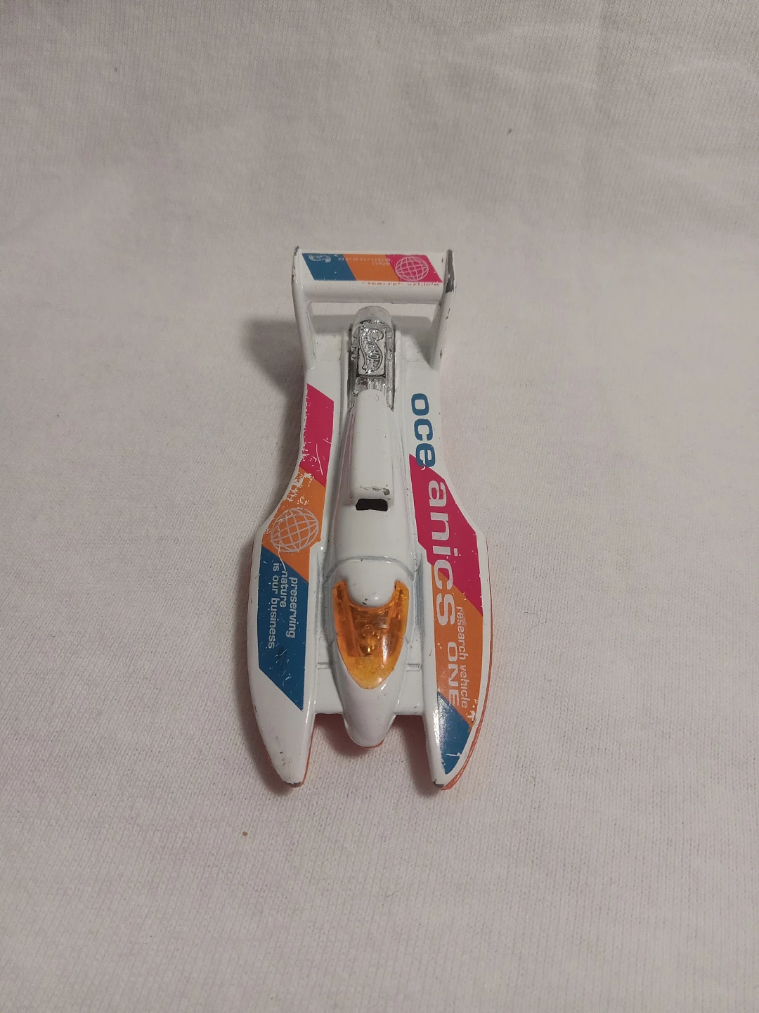 Hotwheels Hydroplane Oceanics One Toy Car