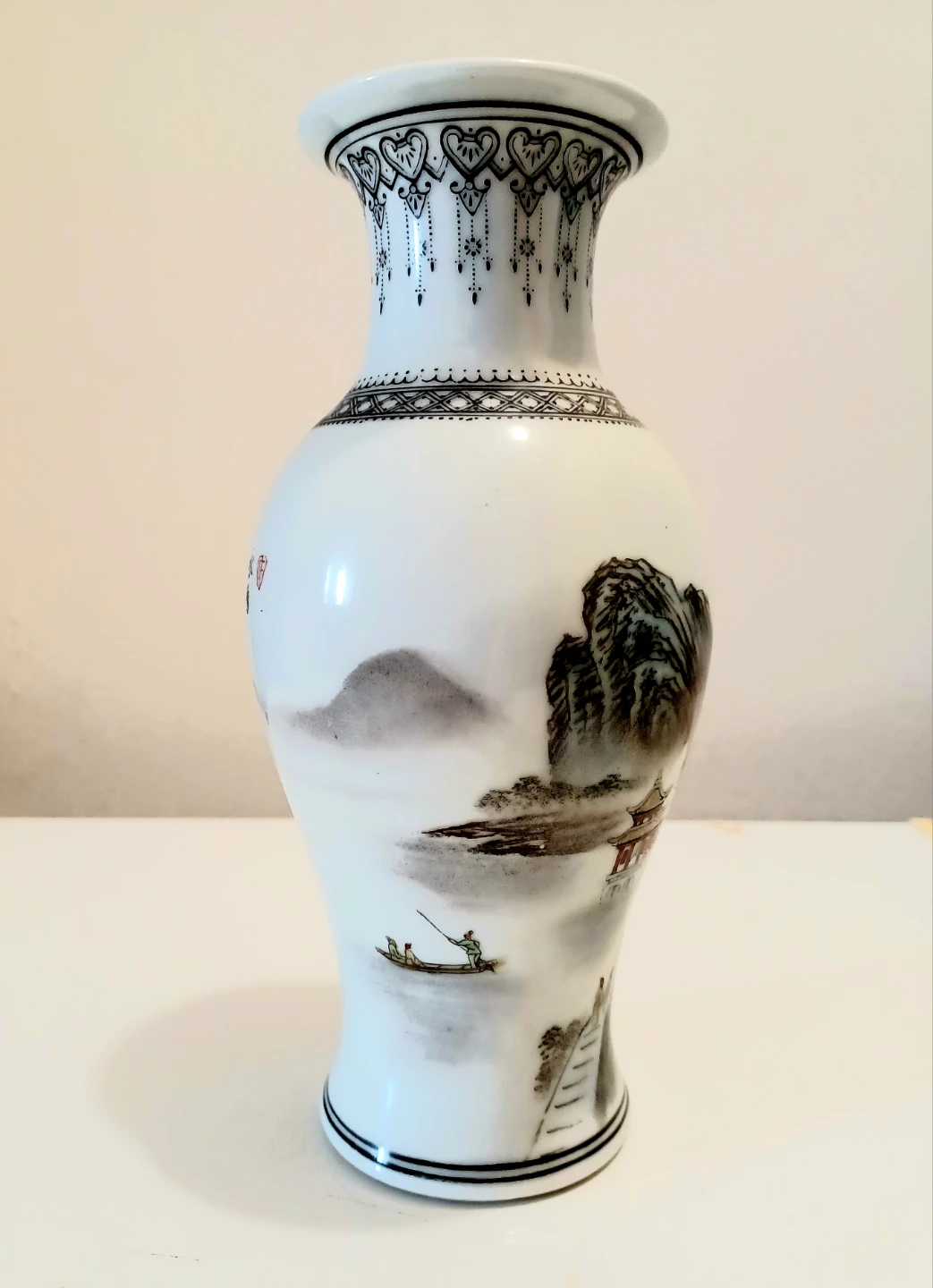 Vtg Chinese Hand Painted Porcelain Vase - photo 3