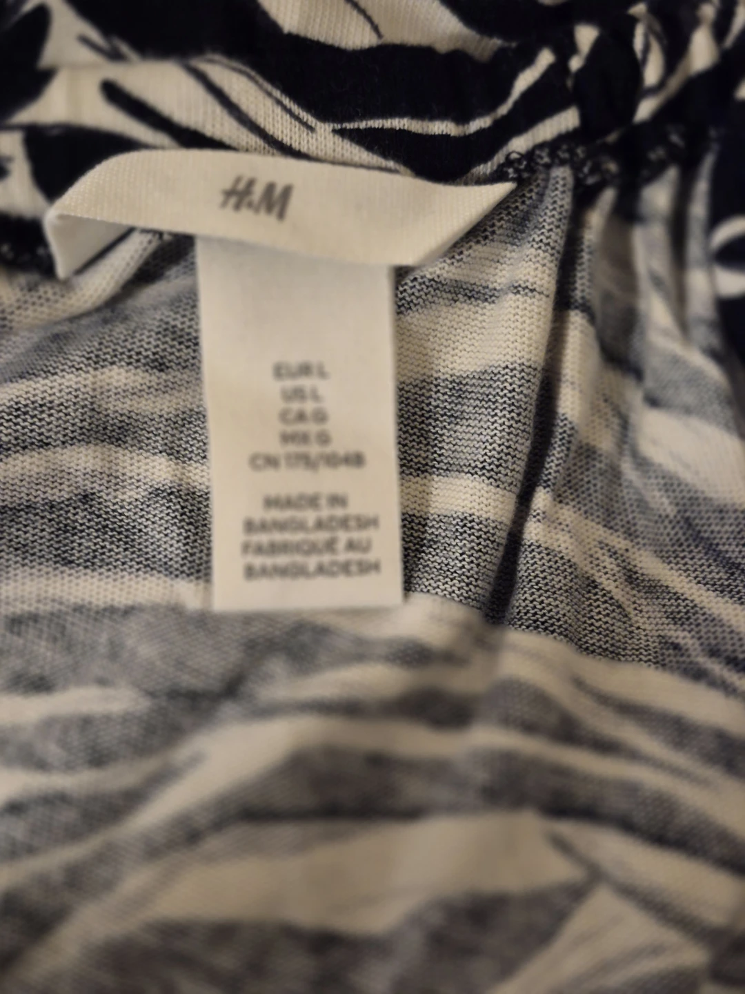 H&M Black & White Zebra Print Maxi Dress - Large - photo 2