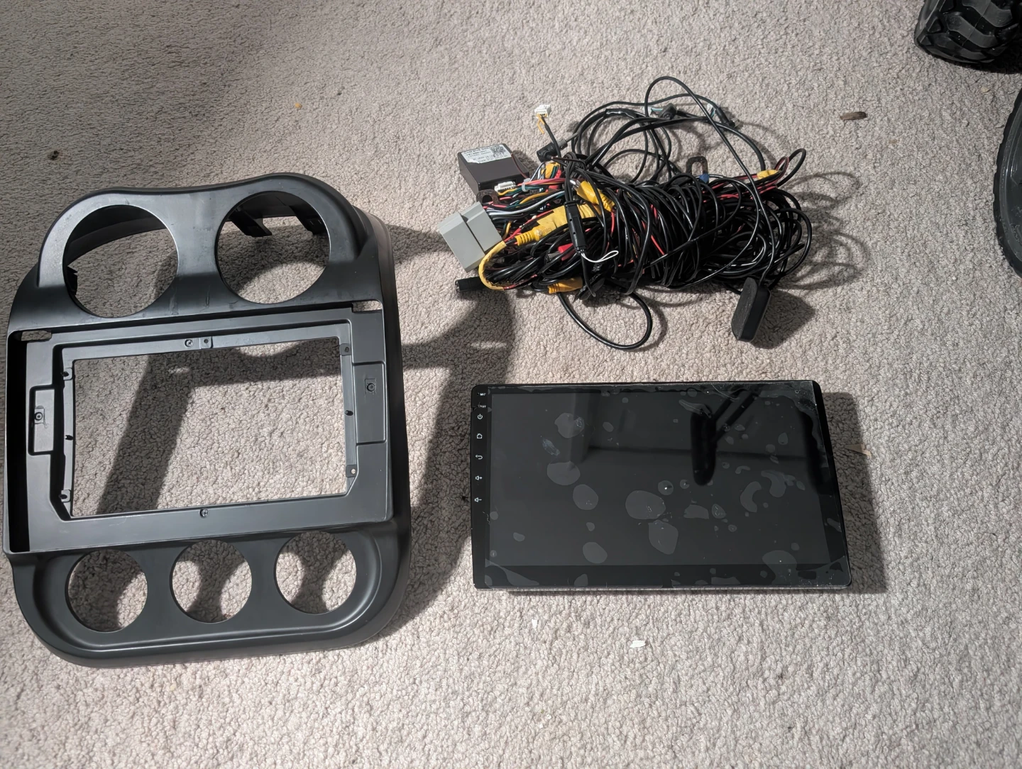 Jeep Patriot 11" touch screen  plug in and play