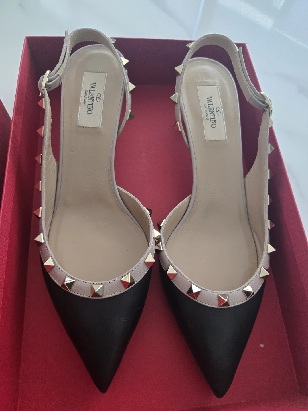 Valentino Garavani Rockstud Slingback Heels - Black/Nude