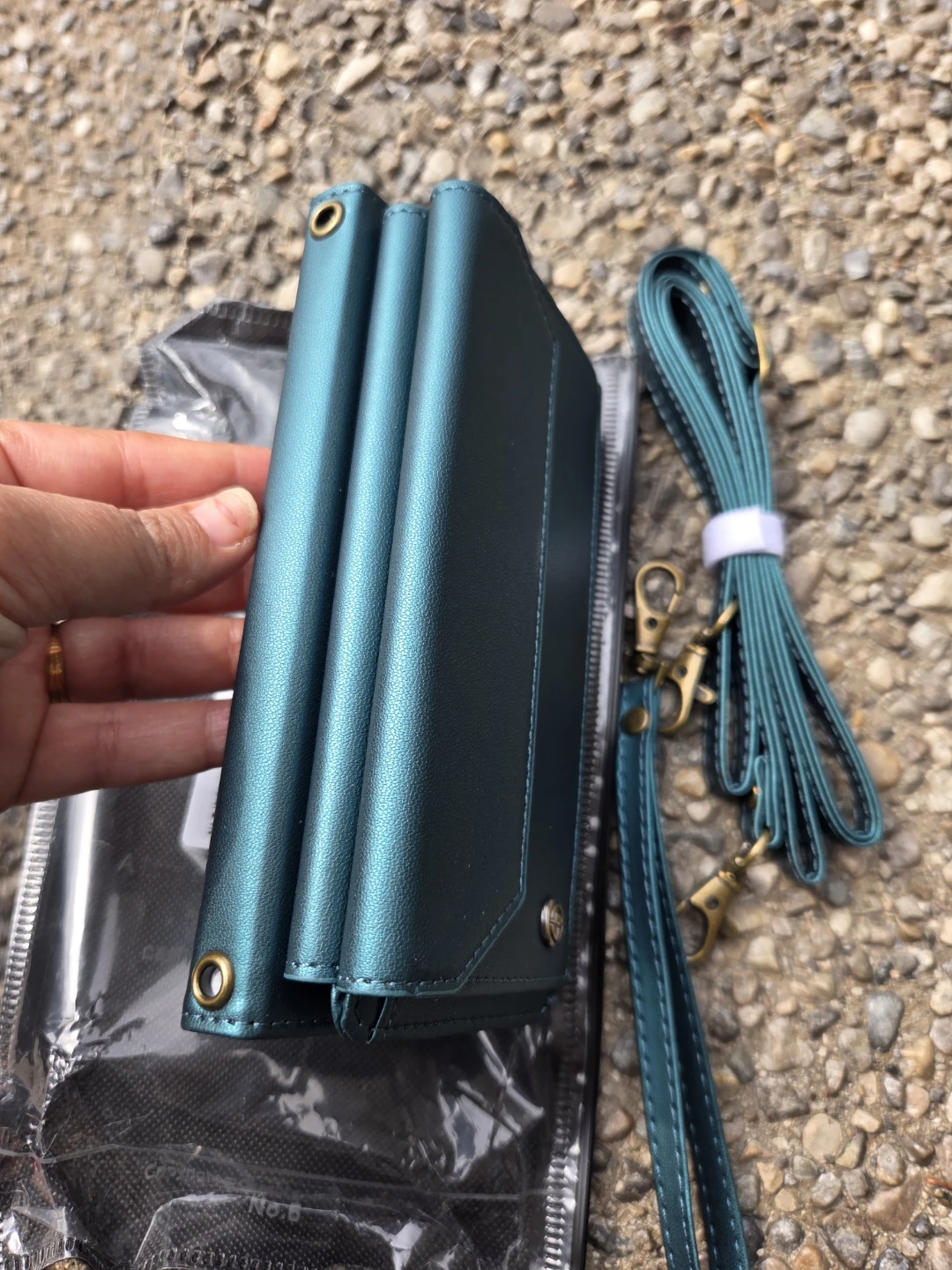 Wallet Phone Case with Strap for iPhone 17 - photo 3