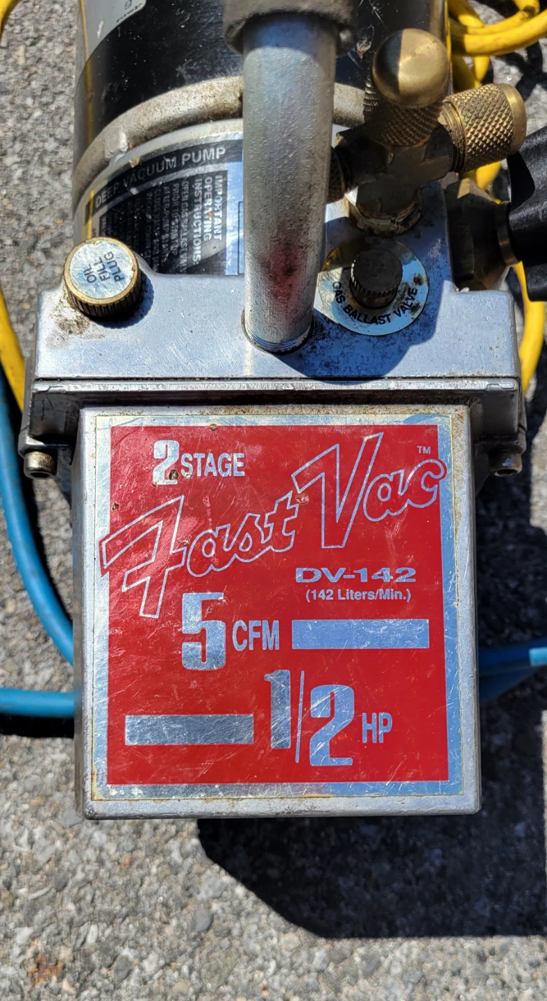 Fast Vac DV-142 2-Stage Vacuum Pump 1/2 HP 5 CFM + gauges - photo 2