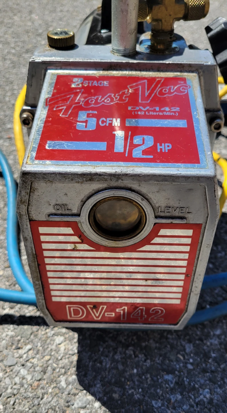 Fast Vac DV-142 2-Stage Vacuum Pump 1/2 HP 5 CFM + gauges - photo 3