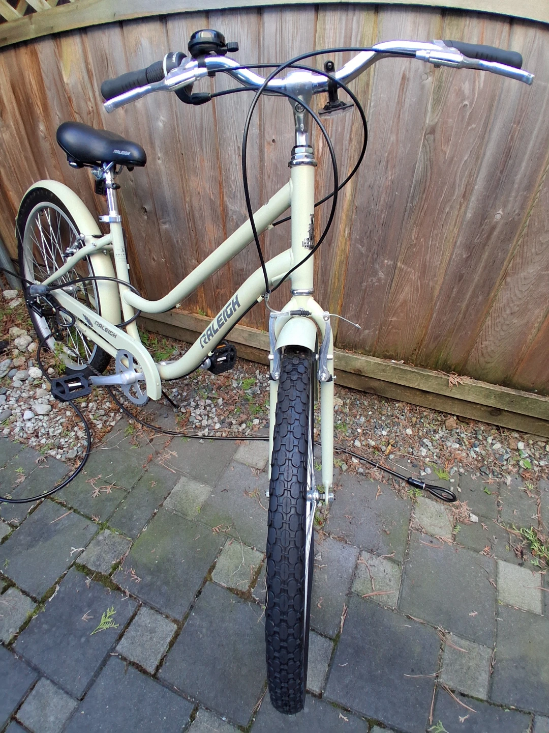 Womens Raleigh Misty Transfer Beach Cruiser Bicycle - like new - photo 2
