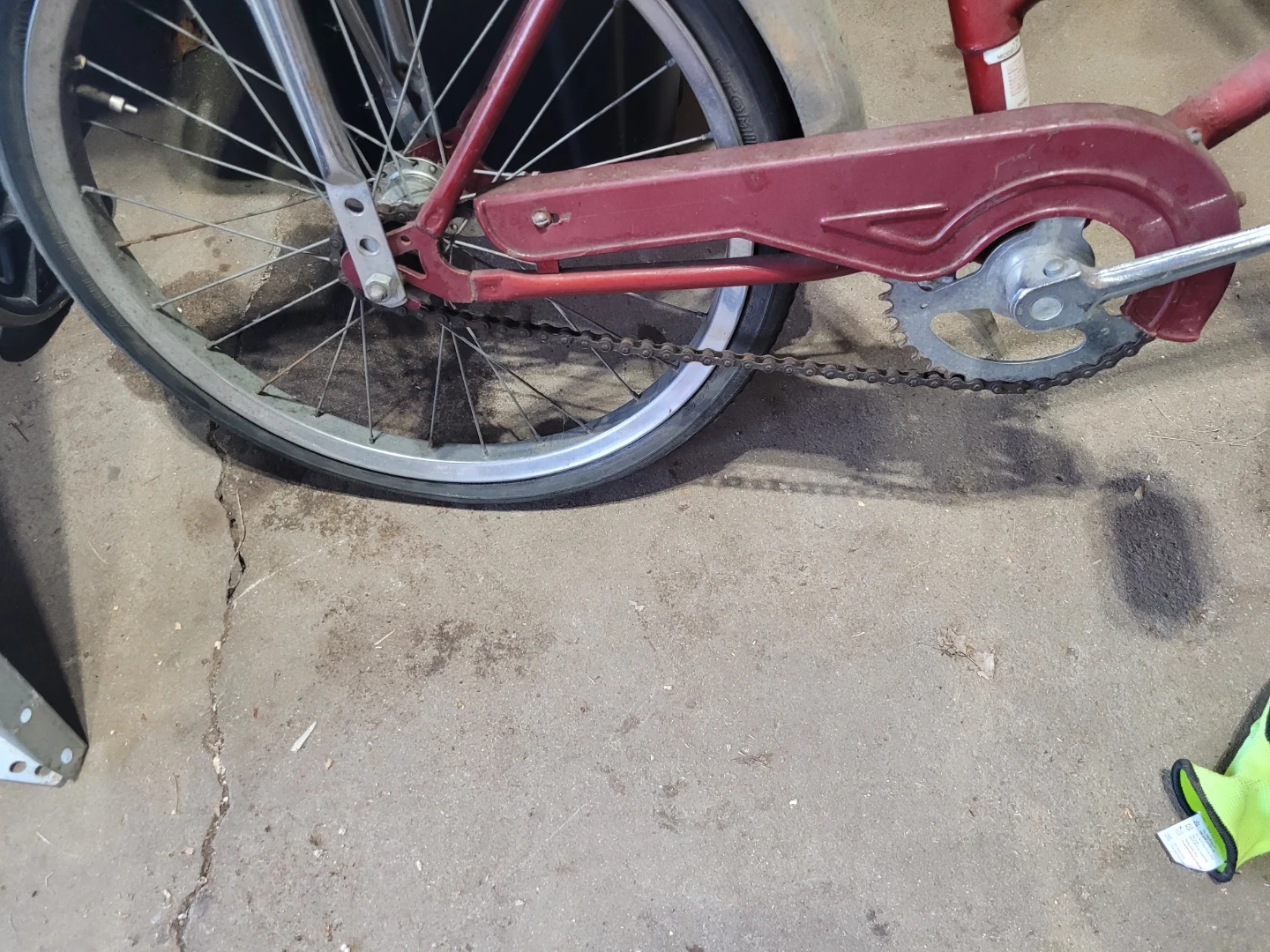 Red Vintage Bicycle - photo 2