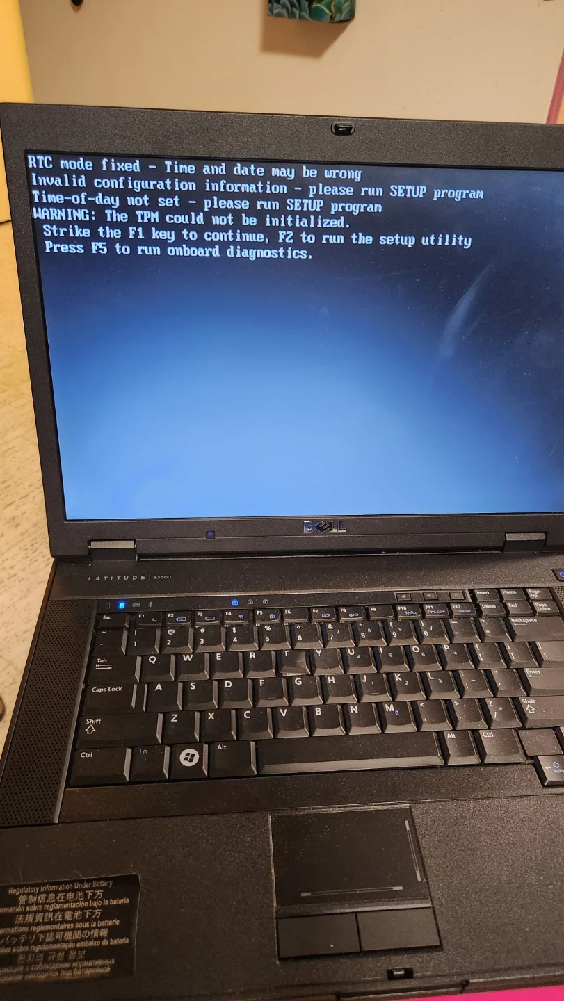 Dell Latitude E5500 Series Laptop (needs fixing) - photo 4