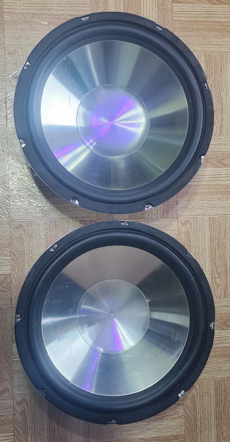 Pyramid Gold Series Super Blue Subwoofers and Amplifier