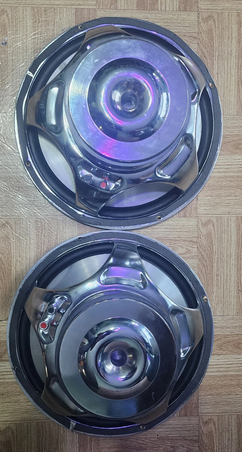 Pyramid Gold Series Super Blue Subwoofers and Amplifier - photo 2