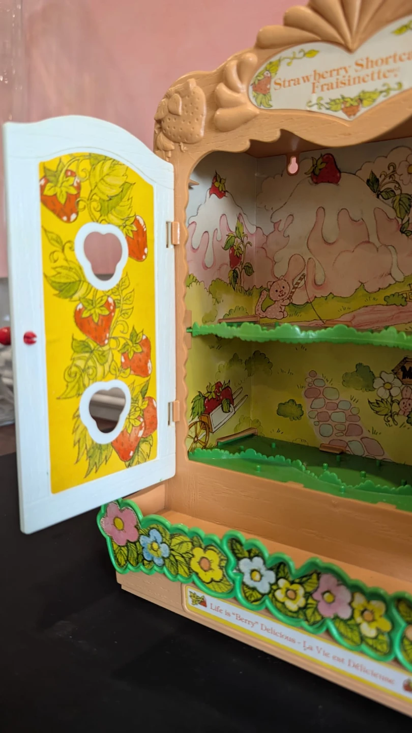 Vintage Strawberry Shortcake Fraisinette Playset - photo 5