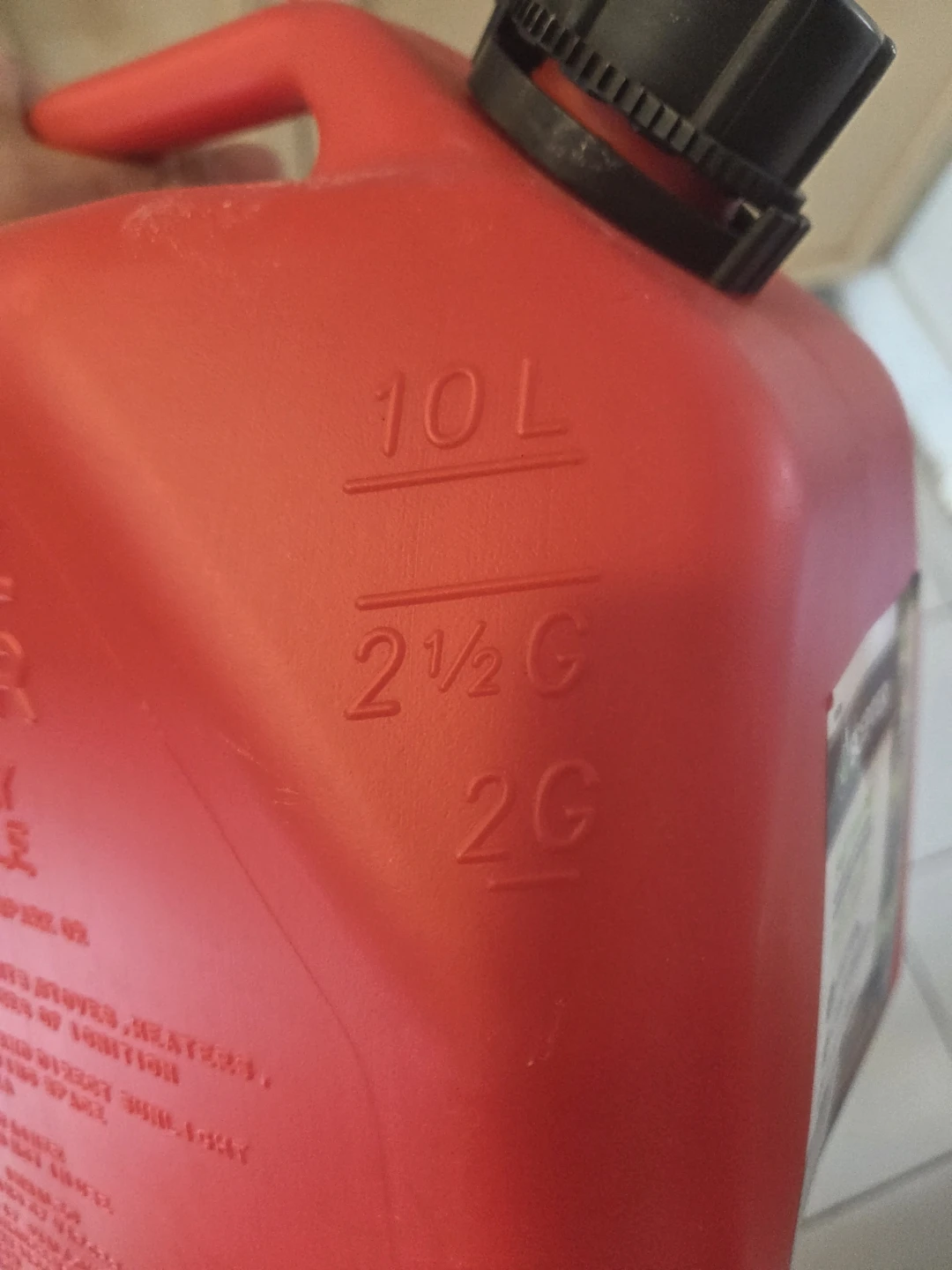 Scepter 10L Red Gas Can - photo 4