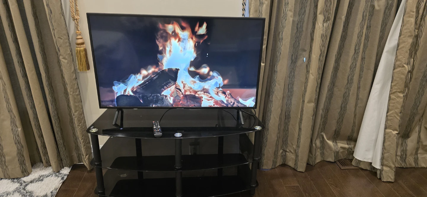 Samsung 43" Smart TV