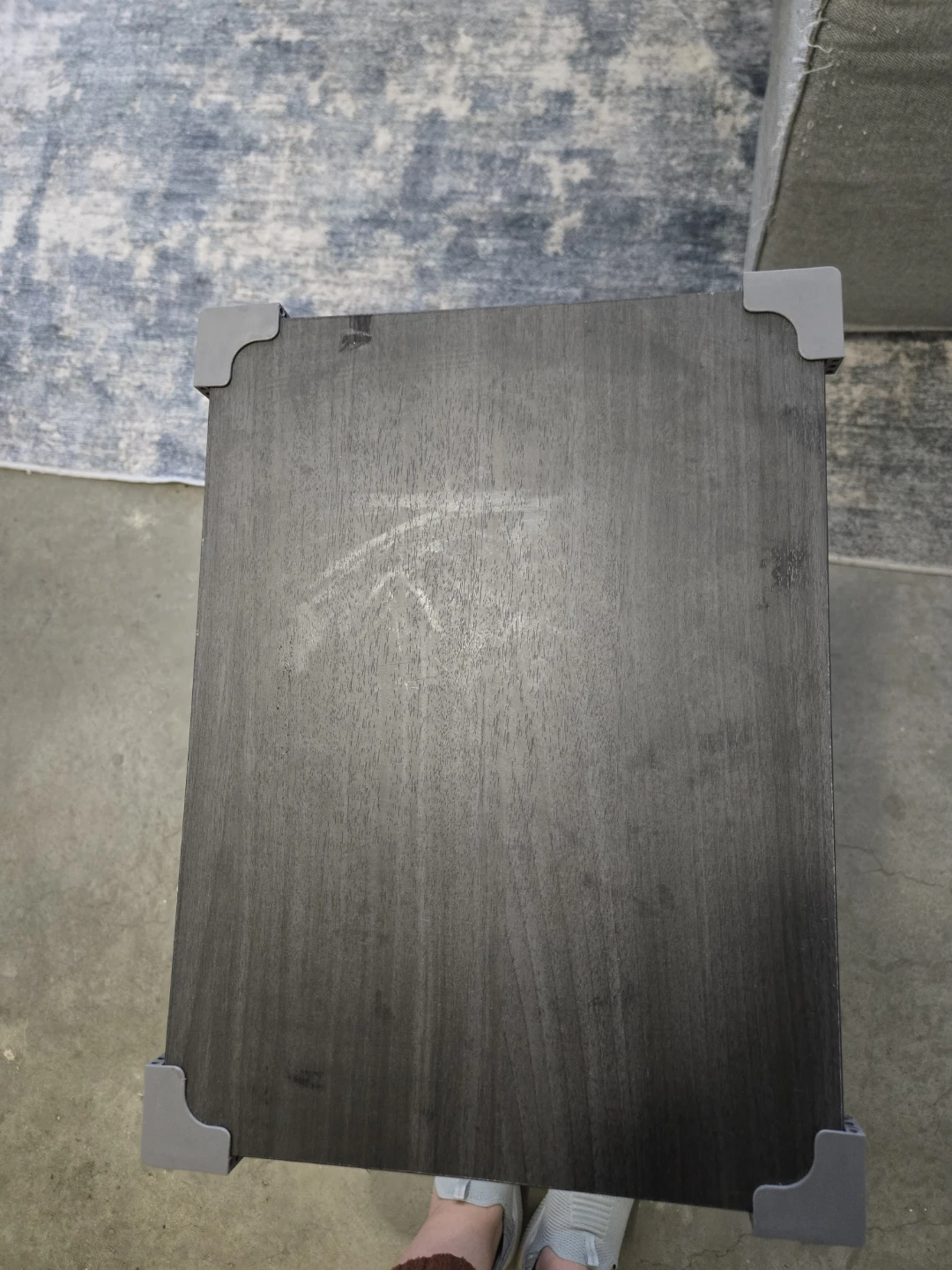 VASAGLE C-Shaped End Table with Charging Station - Gray Oak - photo 4