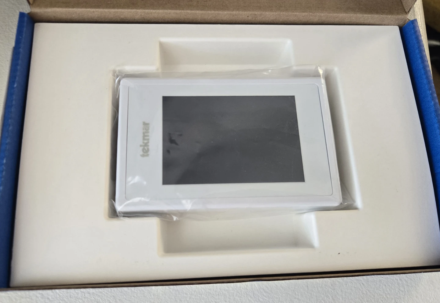 Tekmar 562 WiFi Thermostat - photo 4