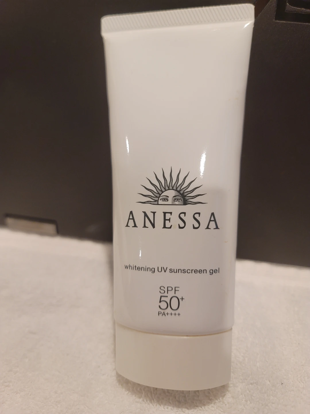 ANESSA Whitening UV Sunscreen Gel SPF 50+