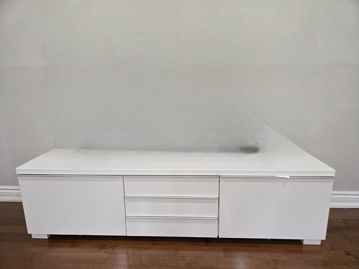Ikea Besta Burs White High Gloss TV Stand Media Console
