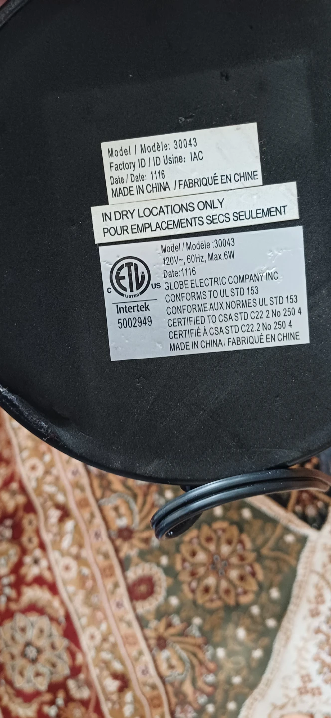 Globe Electric Magnifying Lamp with Light - photo 2