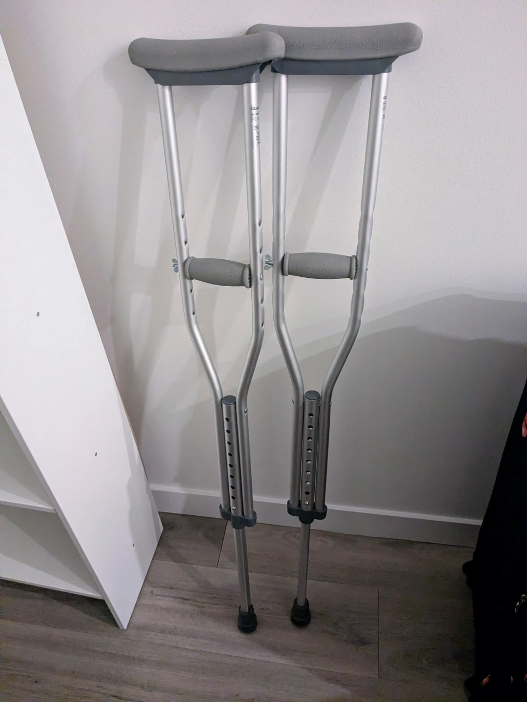 Aluminum Crutches (Pair)