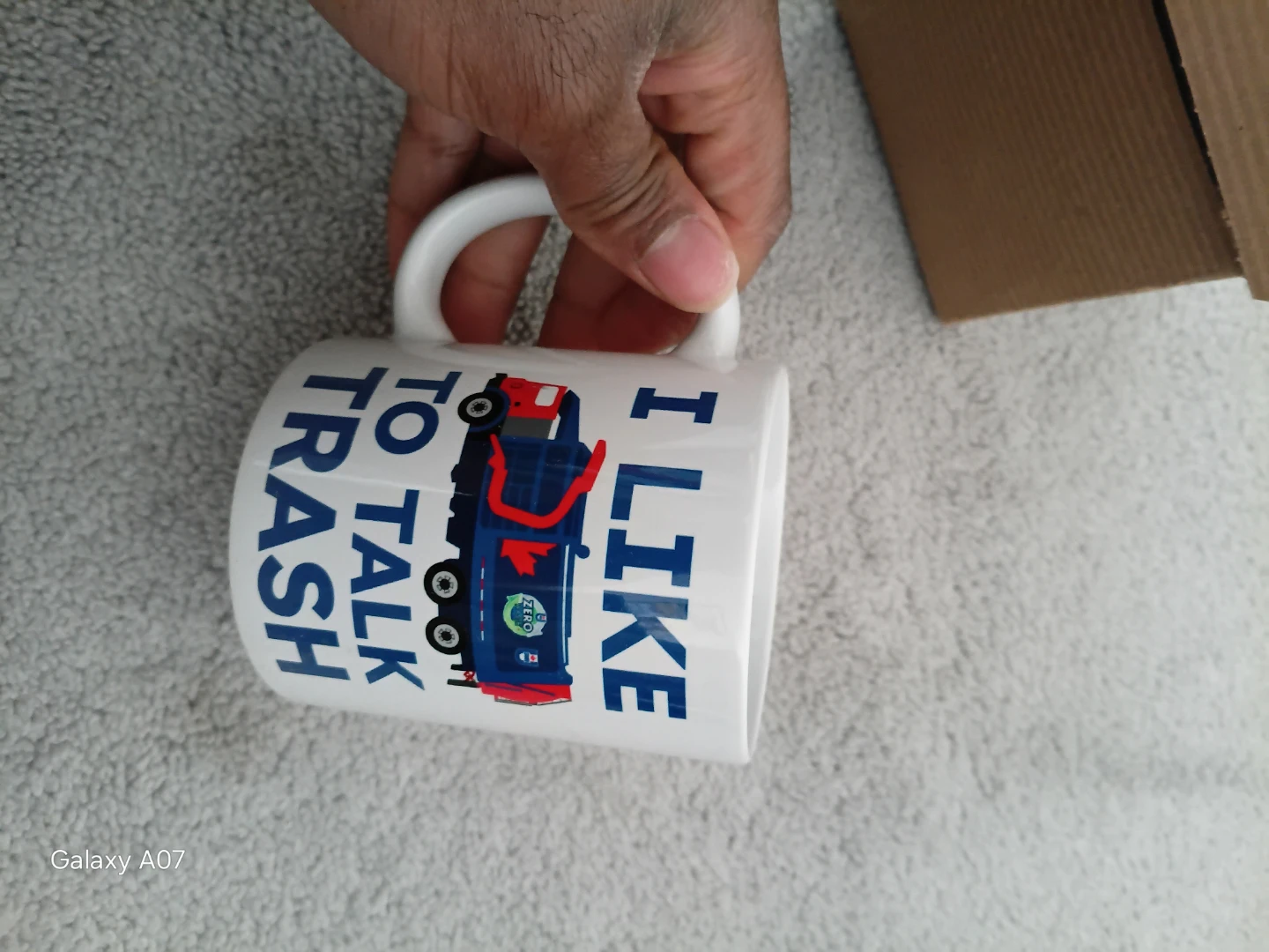 I Like To Talk To Trash Mug - photo 3