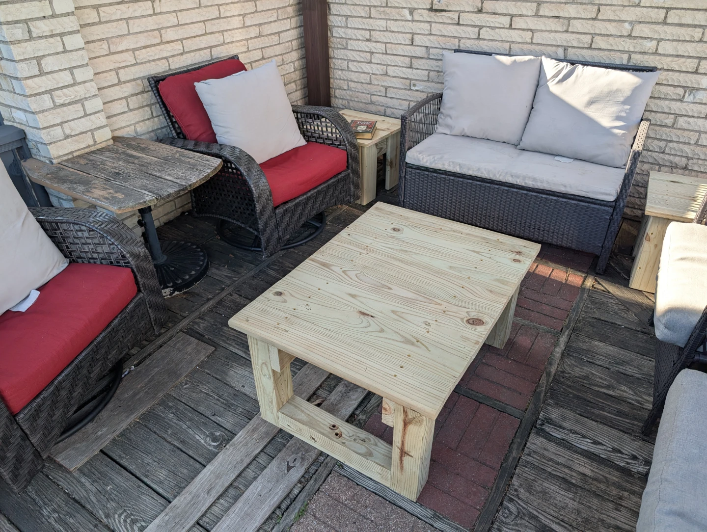 Patio tables - photo 4