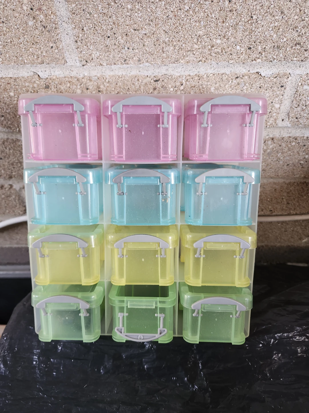 Small Plastic Storage Containers