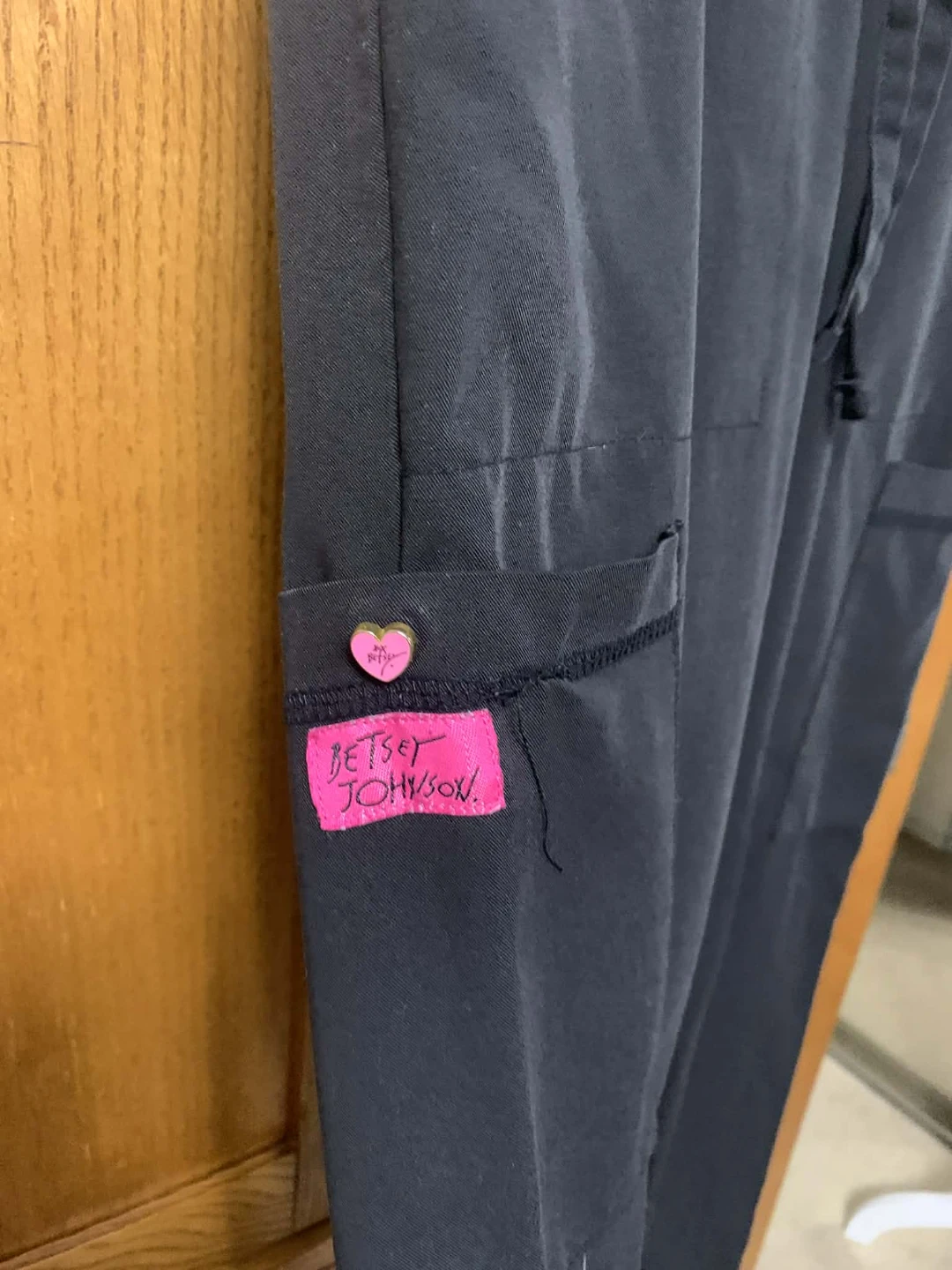 Betsey Johnson Black Scrub Pants XXS - photo 2