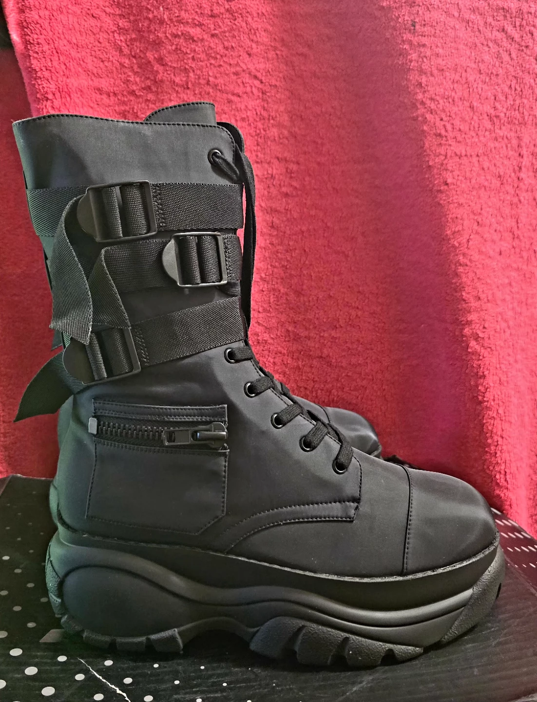 Brand new Combat Boots will pocket sale - photo 2