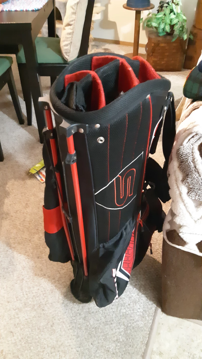 Golf bag with left handed glove - photo 3