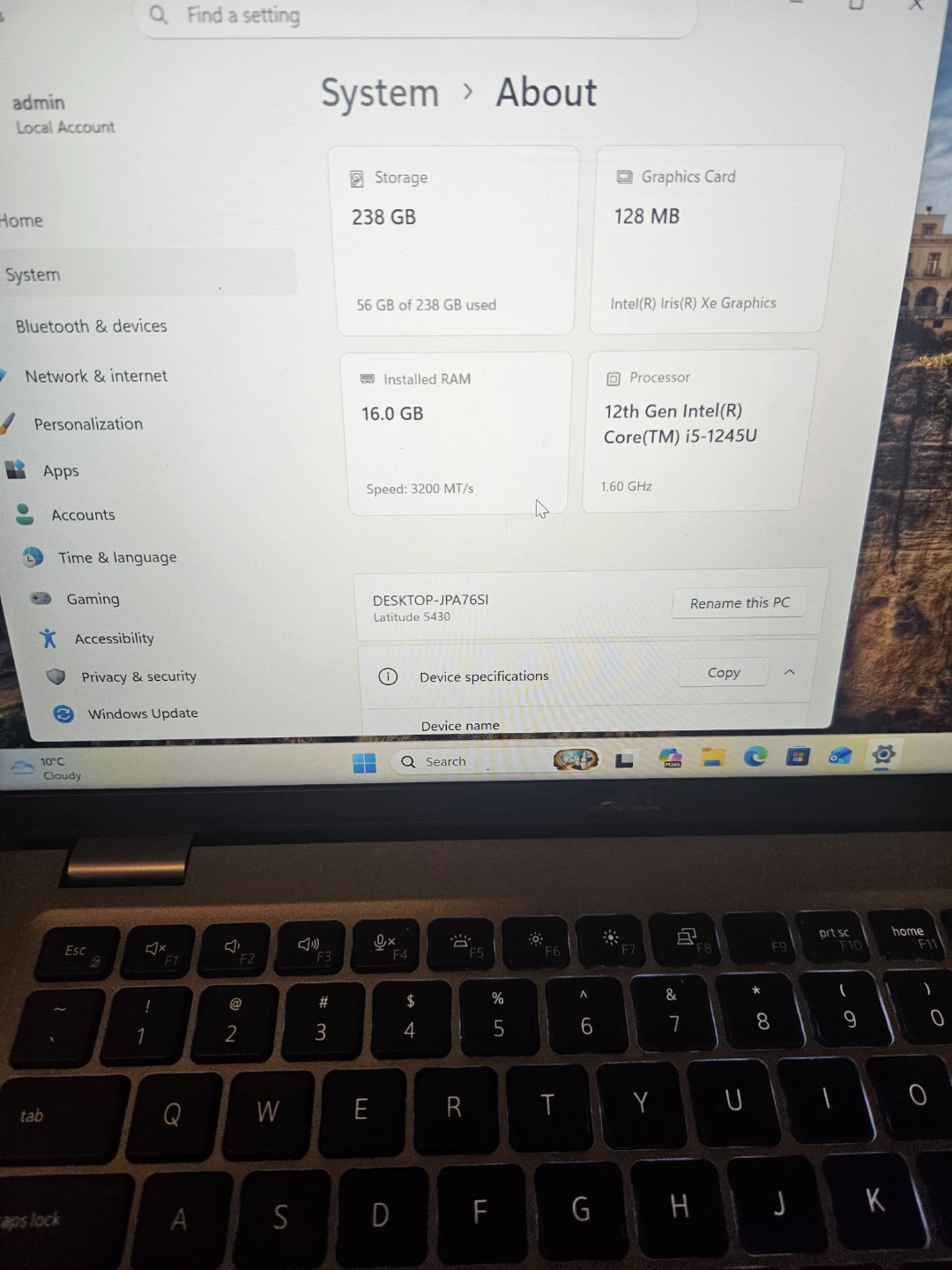 Dell Latitude 5430 Laptop - photo 3