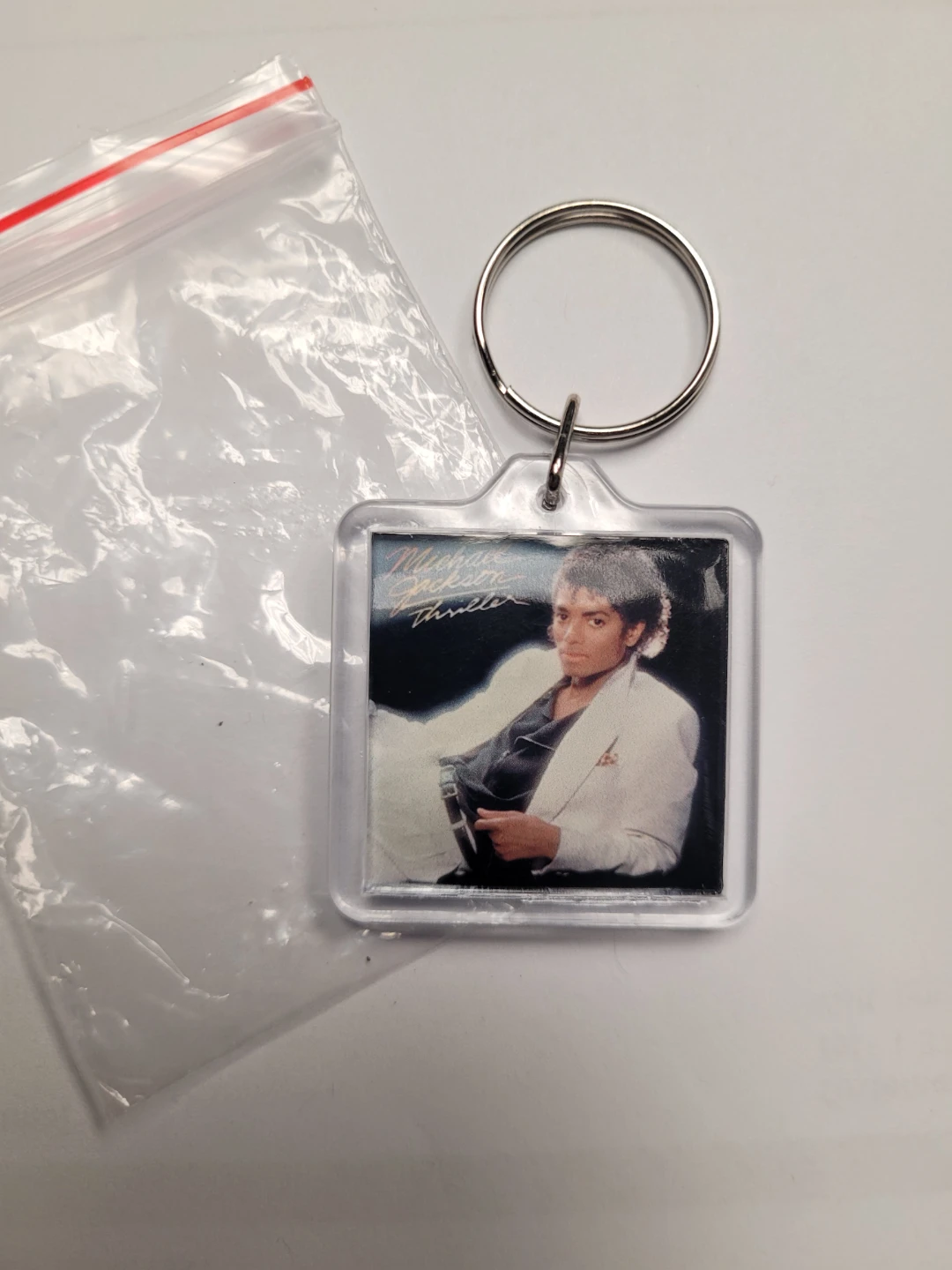 Michael Jackson Thriller Keychain - photo 2