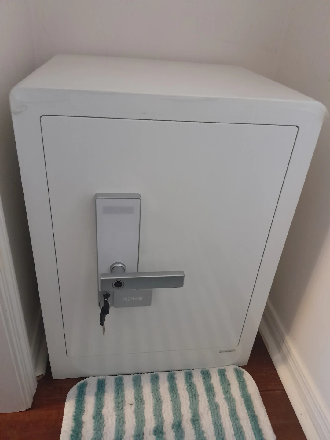 SPNB Digital Safe with Key Lock - photo 2