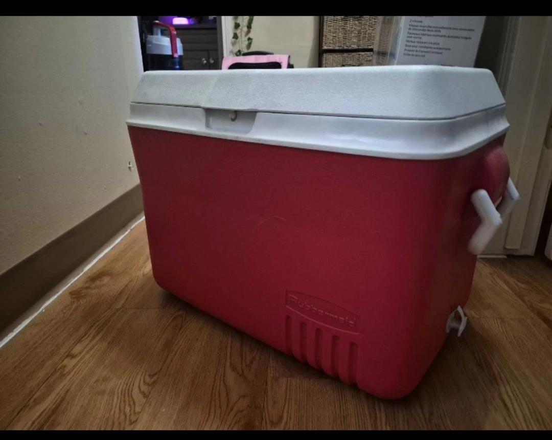 Red Cooler
