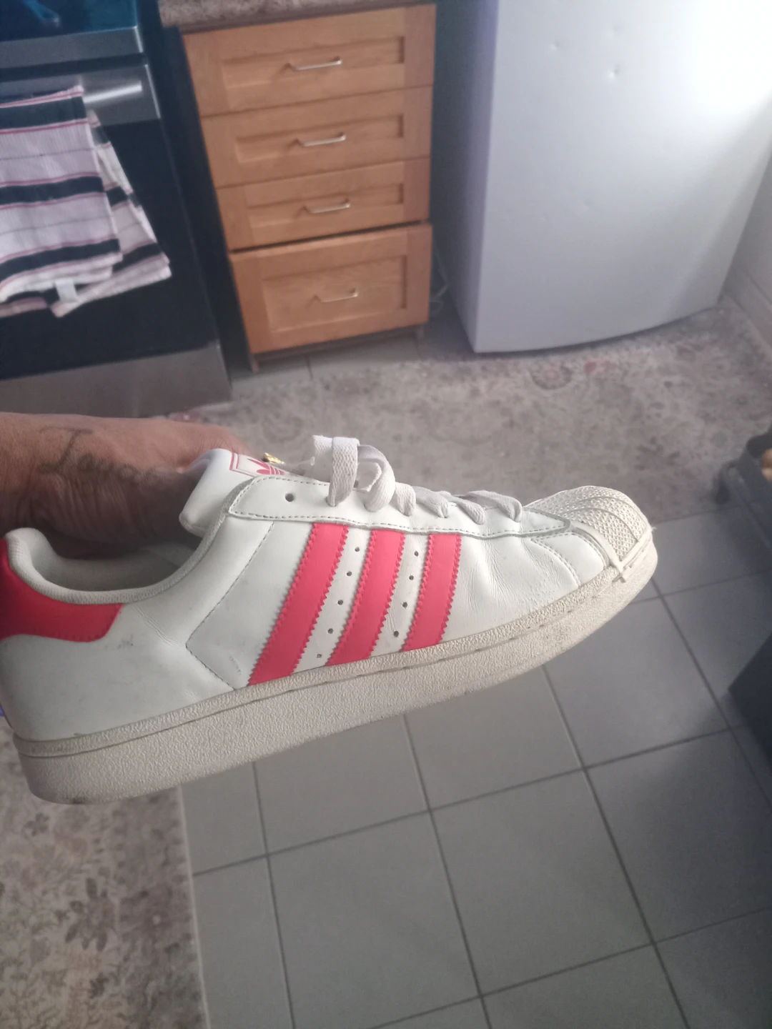Size 9.5 addidas