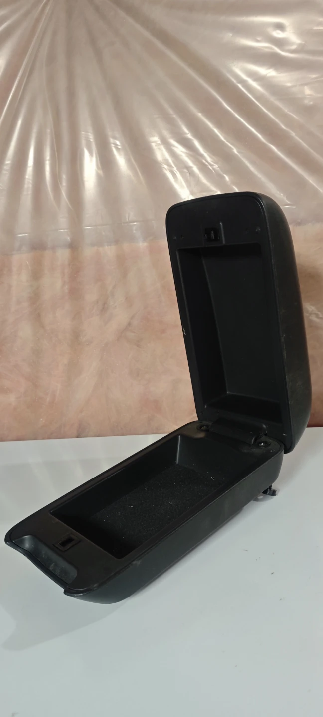 2003-2008 Toyota Matrix - Black Car Armrest - photo 4