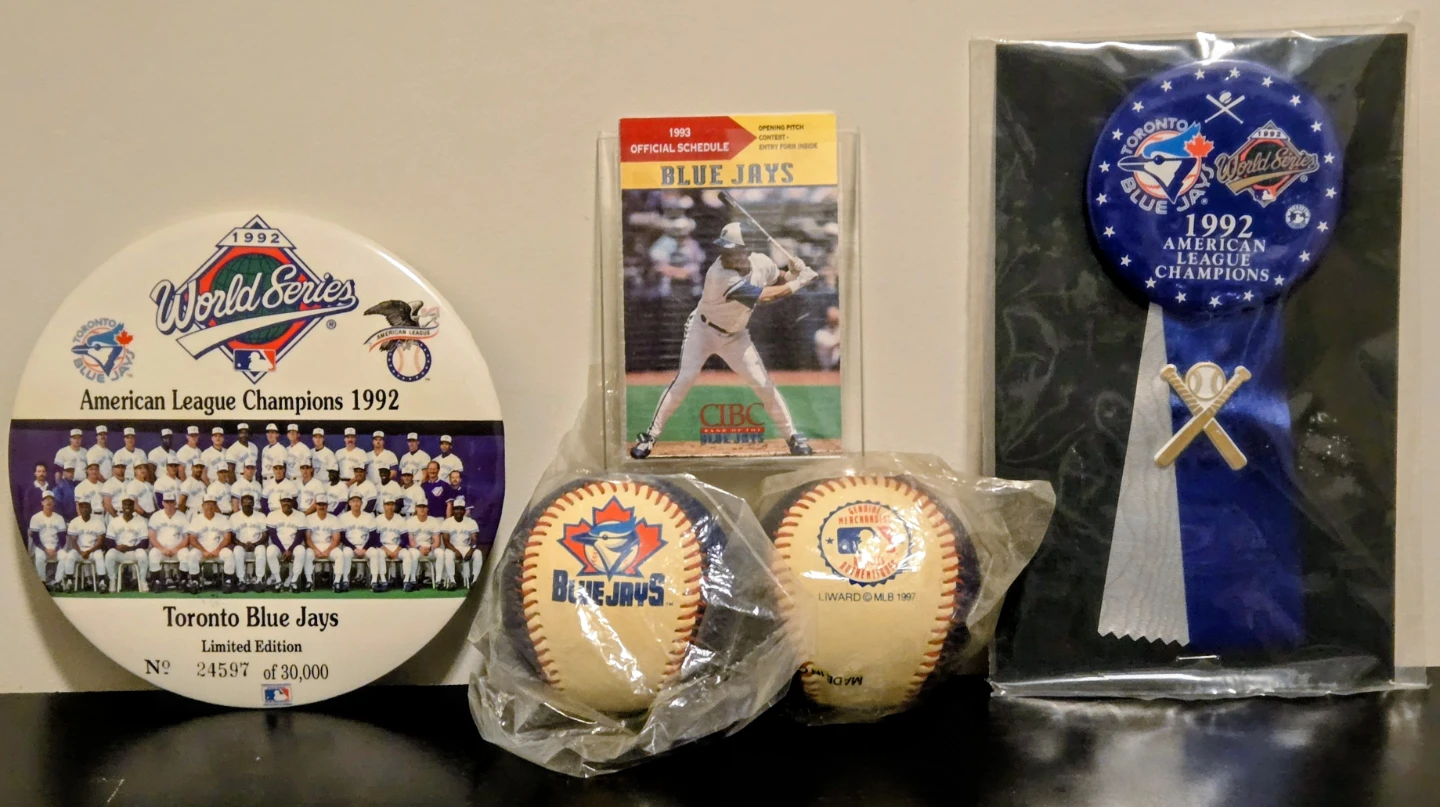 Vintage Toronto Blue Jay-92 World Series Buttons, 97 Balls