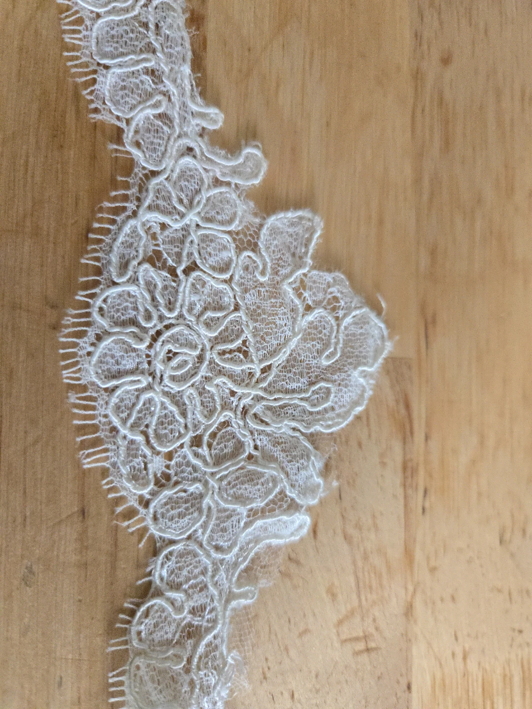 Ivory Alencon  Floral Lace Trim - photo 2