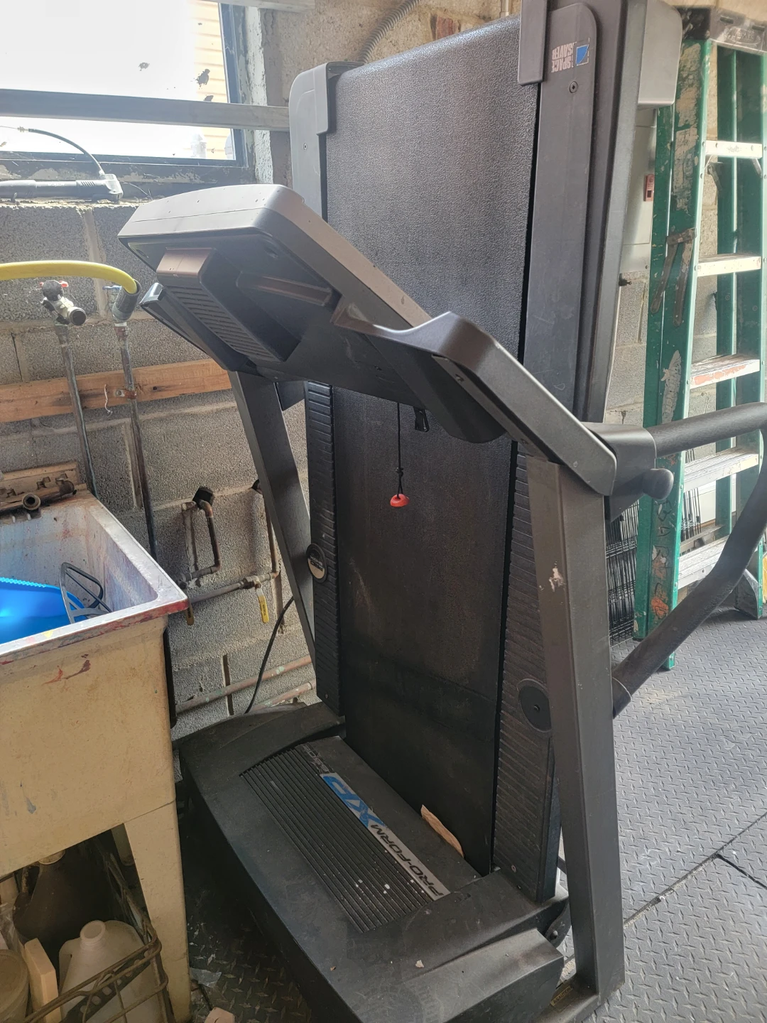 Pro-Form XP 650e Treadmill - photo 2