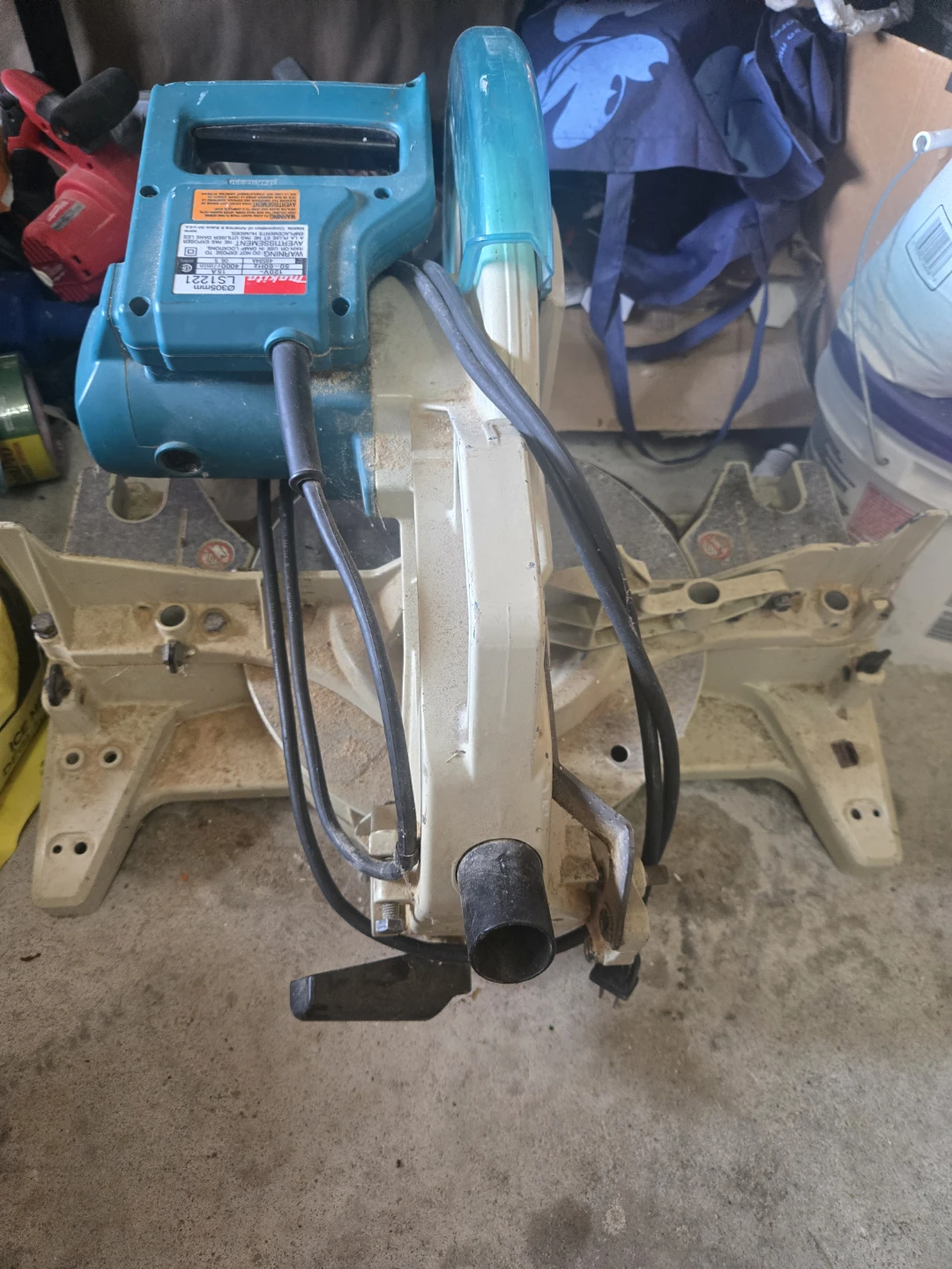 Makita LS1221 12-Inch Compound Miter Saw