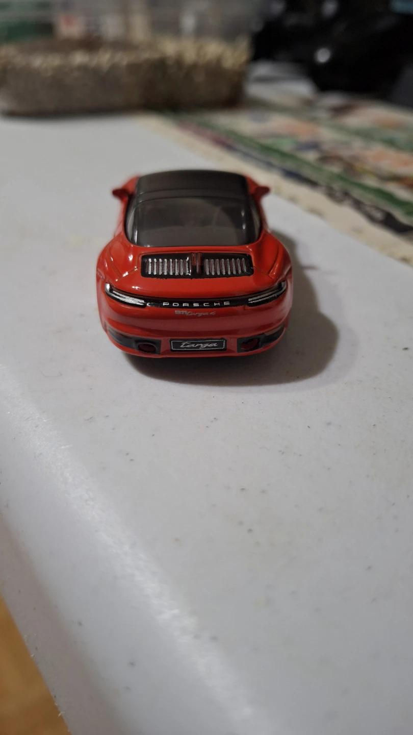Matchbox Porsche Targa HVL00 die-cast car - photo 3